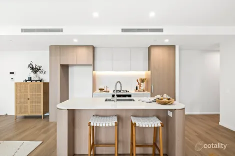 Property photo of 1001/146 Surf Parade Broadbeach QLD 4218