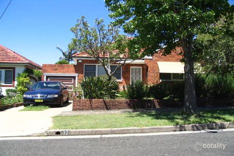 Property photo of 32 Princess Avenue Rodd Point NSW 2046