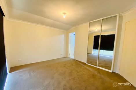 Property photo of 35 Albatross Loop Bennett Springs WA 6063