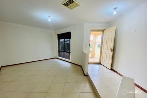 Property photo of 35 Albatross Loop Bennett Springs WA 6063