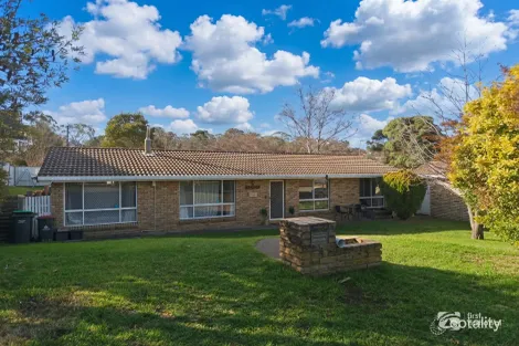 Property photo of 4 Peters Place Armidale NSW 2350