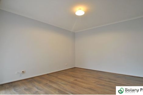 Property photo of 6 Overall Drive Skye VIC 3977