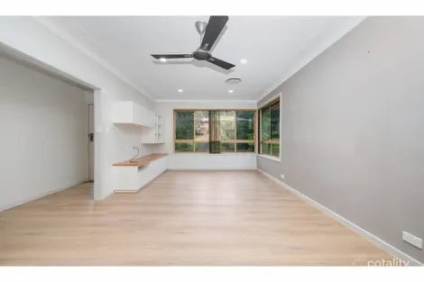 Property photo of 21 Invermore Close Wallsend NSW 2287