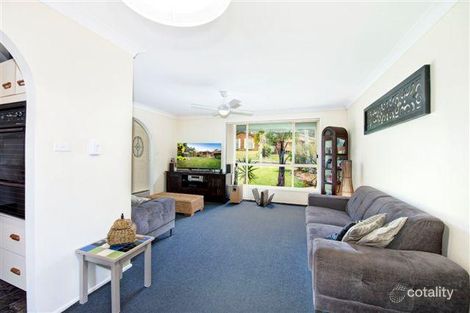 Property photo of 7 Sapphire Close Caves Beach NSW 2281