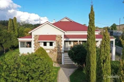 54 Commercial St, Burra, SA 5417