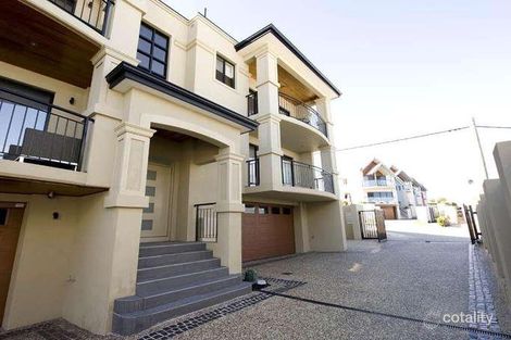 1/9 Edgehill St, Scarborough, WA 6019