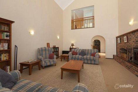 Property photo of 1 Conebush Crescent Bellbowrie QLD 4070