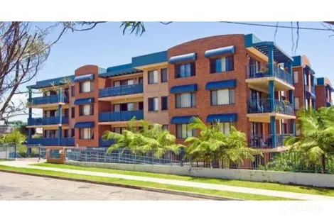Property photo of 8/27-29 Waugh Street Port Macquarie NSW 2444