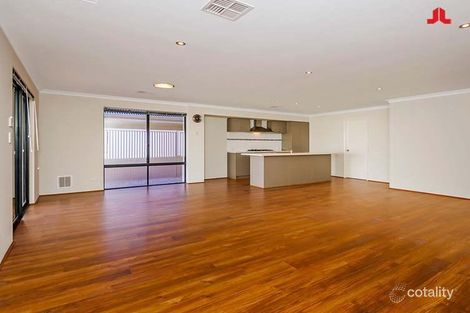 6 Hayeswater Cct, Waikiki, WA 6169