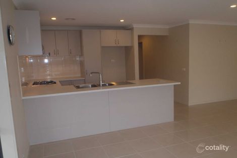 Property photo of 5 Garnet Court Kangaroo Flat VIC 3555