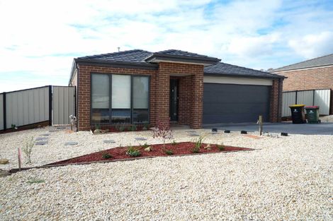 Property photo of 5 Garnet Court Kangaroo Flat VIC 3555