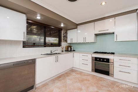 Property photo of 2 Cumbor Way Samson WA 6163