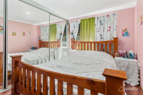 Property photo of 4 Lorikeet Crescent Green Valley NSW 2168