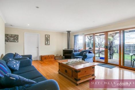 Property photo of 2 Norman Avenue Chelsea Heights VIC 3196