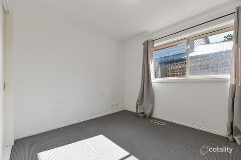 Property photo of 4/13 Kitchener Road Croydon VIC 3136