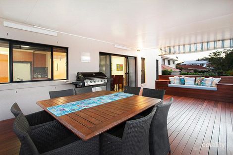 Property photo of 4 Saunders Place Wynnum QLD 4178