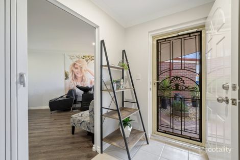 Property photo of 5 Silver Swan Road Bennett Springs WA 6063