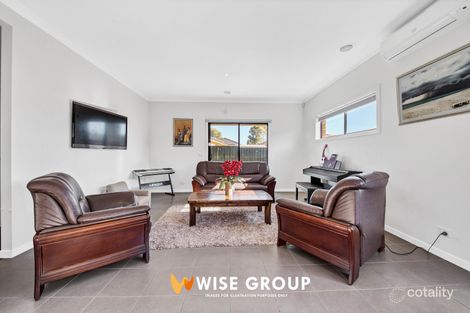 Property photo of 7 Abrus Circuit Cranbourne North VIC 3977