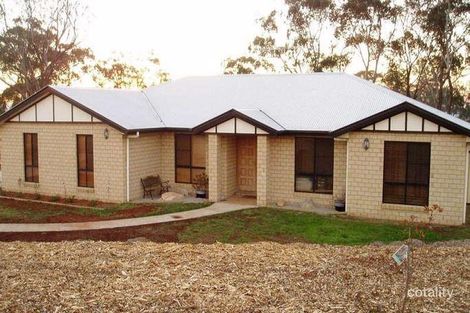 Property photo of 14 Debbie Court Highfields QLD 4352