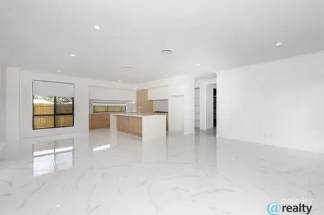 5 Magnolia St, Logan Reserve, QLD 4133