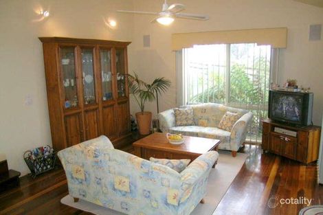 Property photo of 4 Nauru Court Berwick VIC 3806