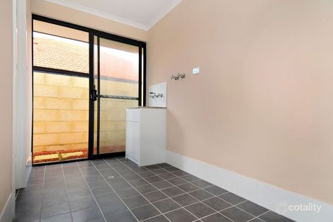 Property photo of 12 Possum Drive Wannanup WA 6210