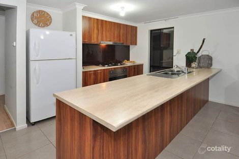 Property photo of 33 Redbox Crescent Burnside Heights VIC 3023