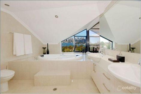 Property photo of 1/2 Rose Avenue Neutral Bay NSW 2089