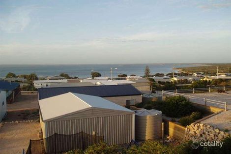 Property photo of 6 Ocean View Road Venus Bay SA 5607