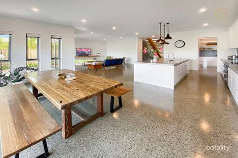 Property photo of 9 Hill Farm Drive Clyde VIC 3978