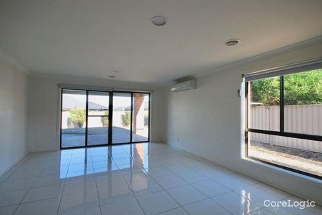 Property photo of 63 Villella Drive Pakenham VIC 3810