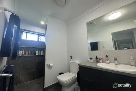 Property photo of 7 Barnfield Street Mount Low QLD 4818