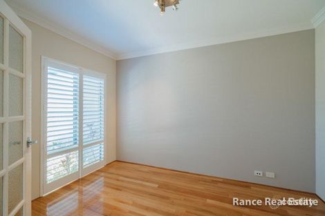 Property photo of 32 Angove Drive Hillarys WA 6025