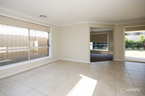 Property photo of 1/10 Wattlebird Drive Bandiana VIC 3691