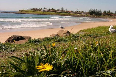 17 Terry Ave, Warilla, NSW 2528