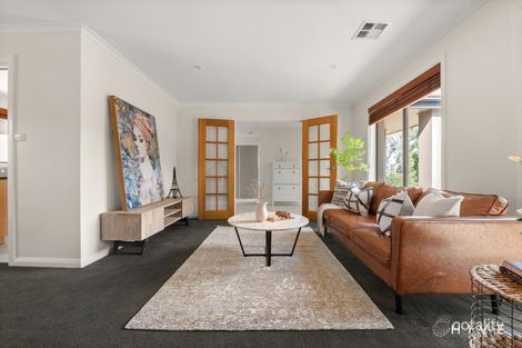 Property photo of 26 Airey Crescent Fadden ACT 2904