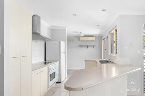 Property photo of 31 Solandra Circuit Regents Park QLD 4118