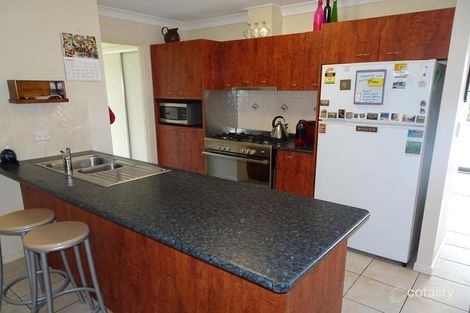 Property photo of 14 Dewhurst Crescent Raceview QLD 4305