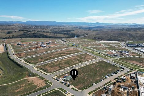 Property photo of 18 Thancoupie Crescent Whitlam ACT 2615