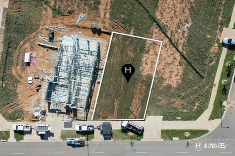 Property photo of 18 Thancoupie Crescent Whitlam ACT 2615