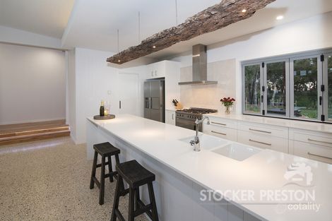 Property photo of 11 Lomond Court Quindalup WA 6281