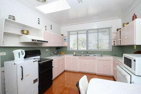 Property photo of 574 Cavendish Road Coorparoo QLD 4151