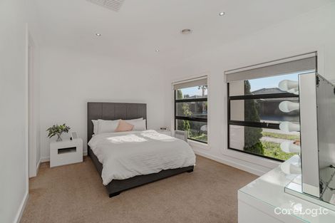 Property photo of 22 Groveton Street Craigieburn VIC 3064
