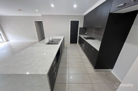Property photo of 2/103 Riverslea Boulevard Traralgon VIC 3844