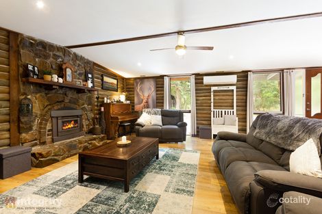 Property photo of 30 Centre Grove Healesville VIC 3777