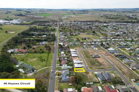 Property photo of 46 Hoynes Circuit Blayney NSW 2799