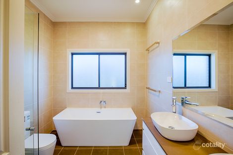 Property photo of 15 Hillcrest Avenue Bowenfels NSW 2790