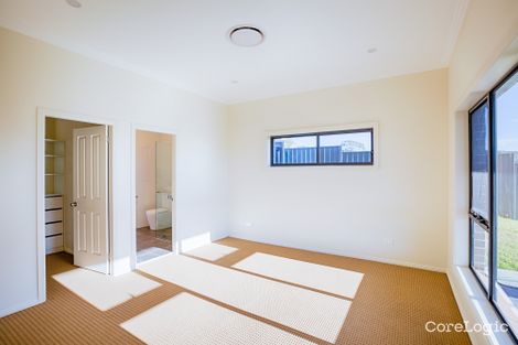 Property photo of 15 Hillcrest Avenue Bowenfels NSW 2790