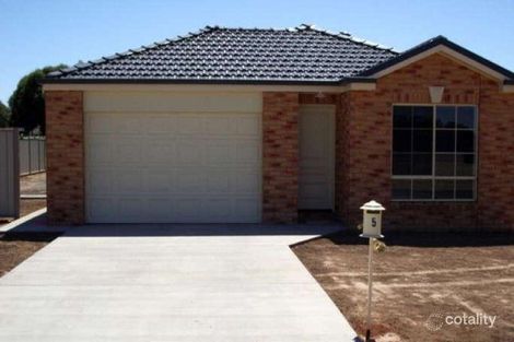 5 Kotzur Cir, Walla Walla, NSW 2659