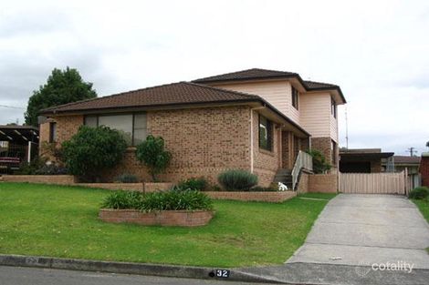 32 Saville Rd, Dapto, NSW 2530